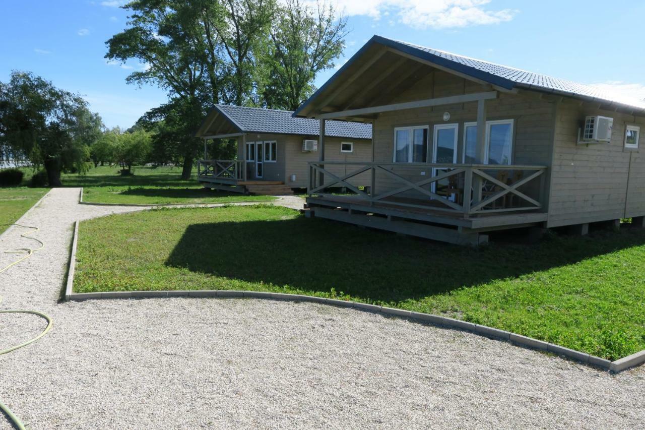Napsugar Club Es Panzio Bed and Breakfast Fonyód Exteriör bild